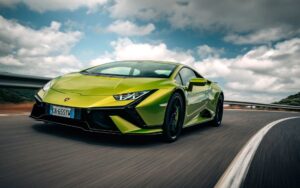 Monthly Car Rental in Dubai